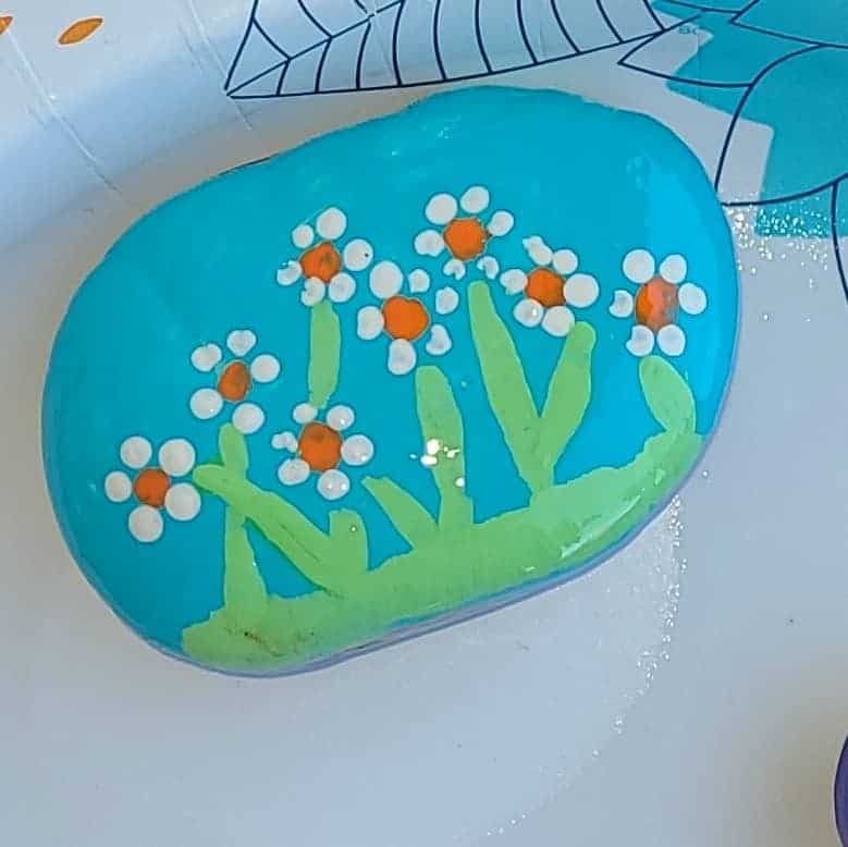 Drawing and Painting the Daisey on the Rock 4
