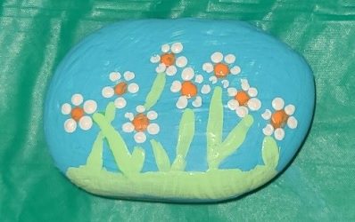 Featured Image Daisey Rock Painting