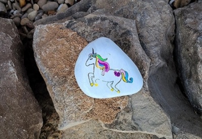 How to Use a Stamp on a Rock – Unicorn