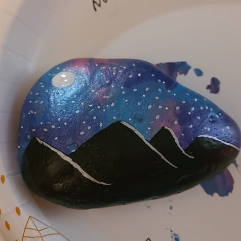 Saran wrap painted rock add detail 4