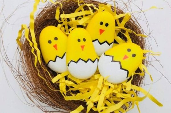 Easter rock painting – little chicks by Mas & Pas
