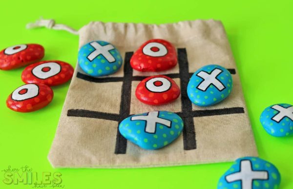 Tic-tac-toe Travel Game by where the SMILES have been