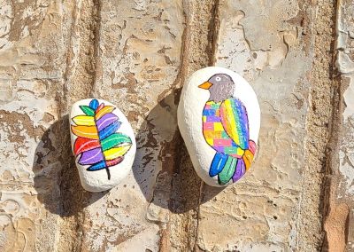 2 Fun and Easy Colorful Painted Rocks