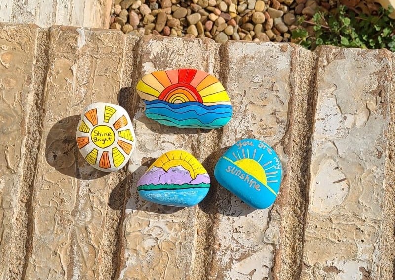 4 Sun Painted Rocks – Let the Sun Shine in!