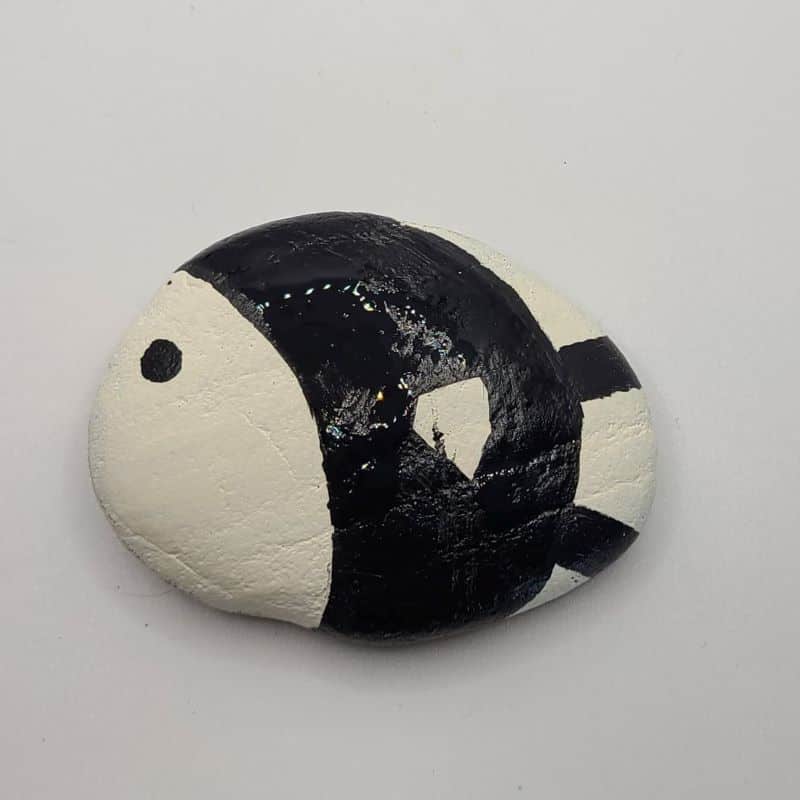 fish rock painting image 2b