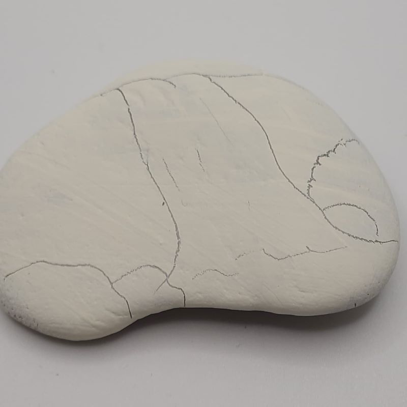 paint a waterfall on a rock design 1a