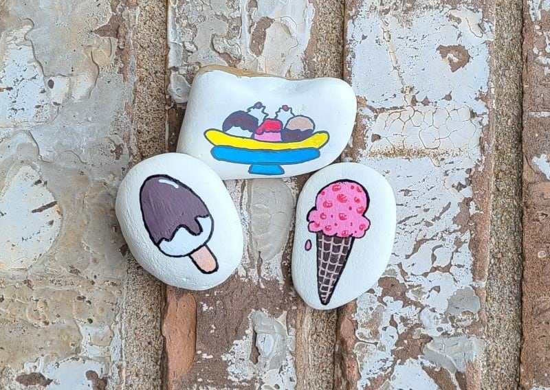 Ice Cream Painted Rocks – A Zero Calorie Treat