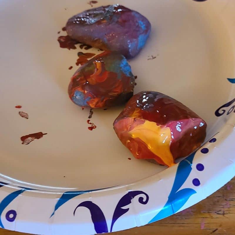 3 wet shake painted rocks