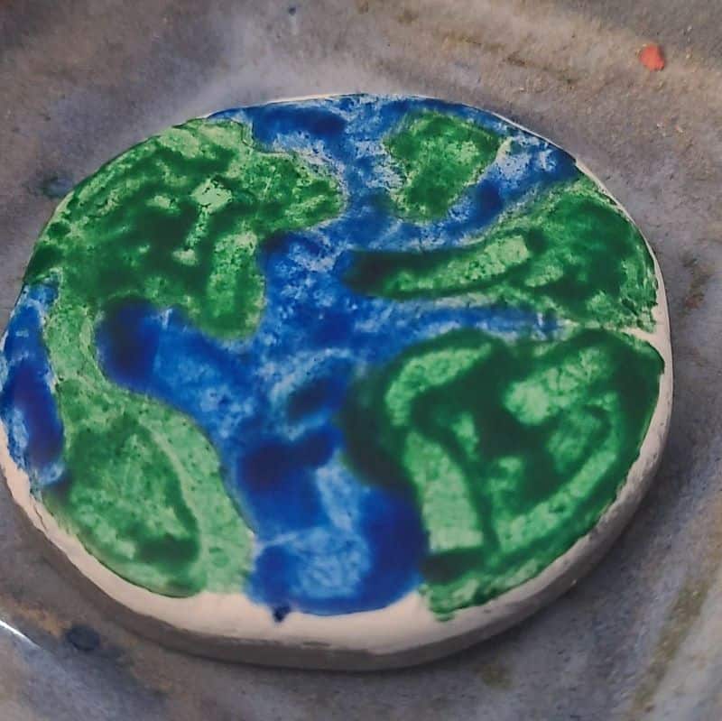 decorating the melted crayon rock 3